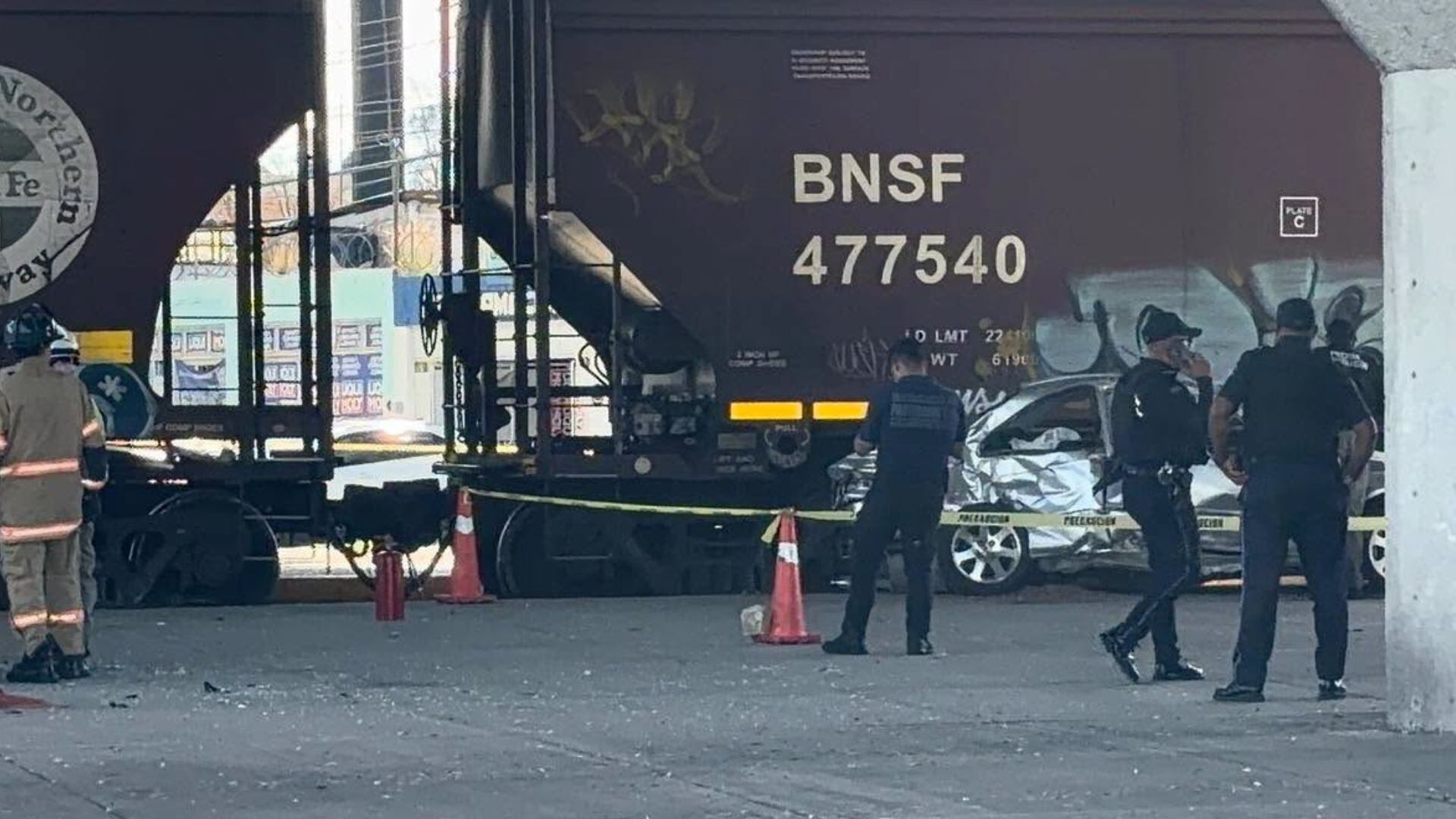 Revelan IDENTIDAD de hombre que murió HOY sábado 26 de septiembre tras querer ganar el paso al tren 