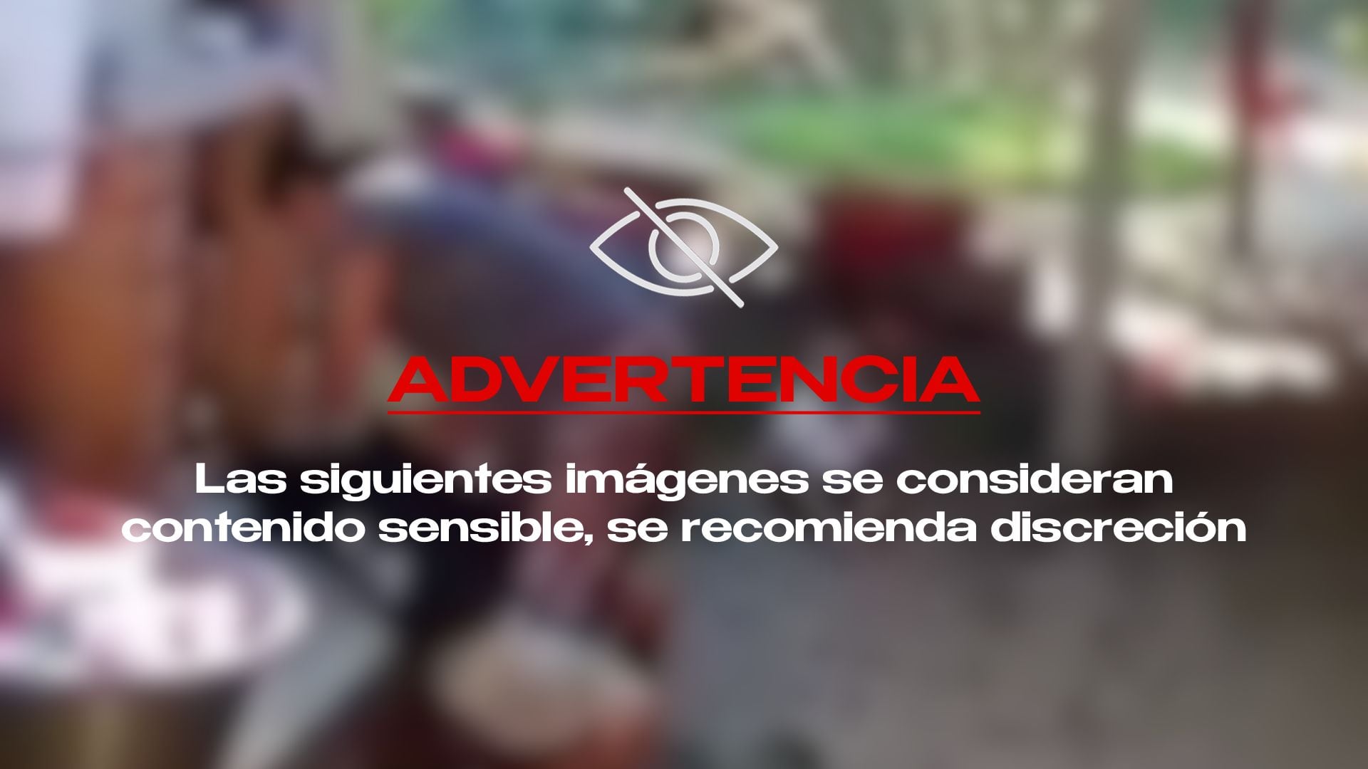 ¡FUERTES IMÁGENES! VIDEO: Mujer golpea violentamente a su hijo y le pisa el cuello como castigo en Perú