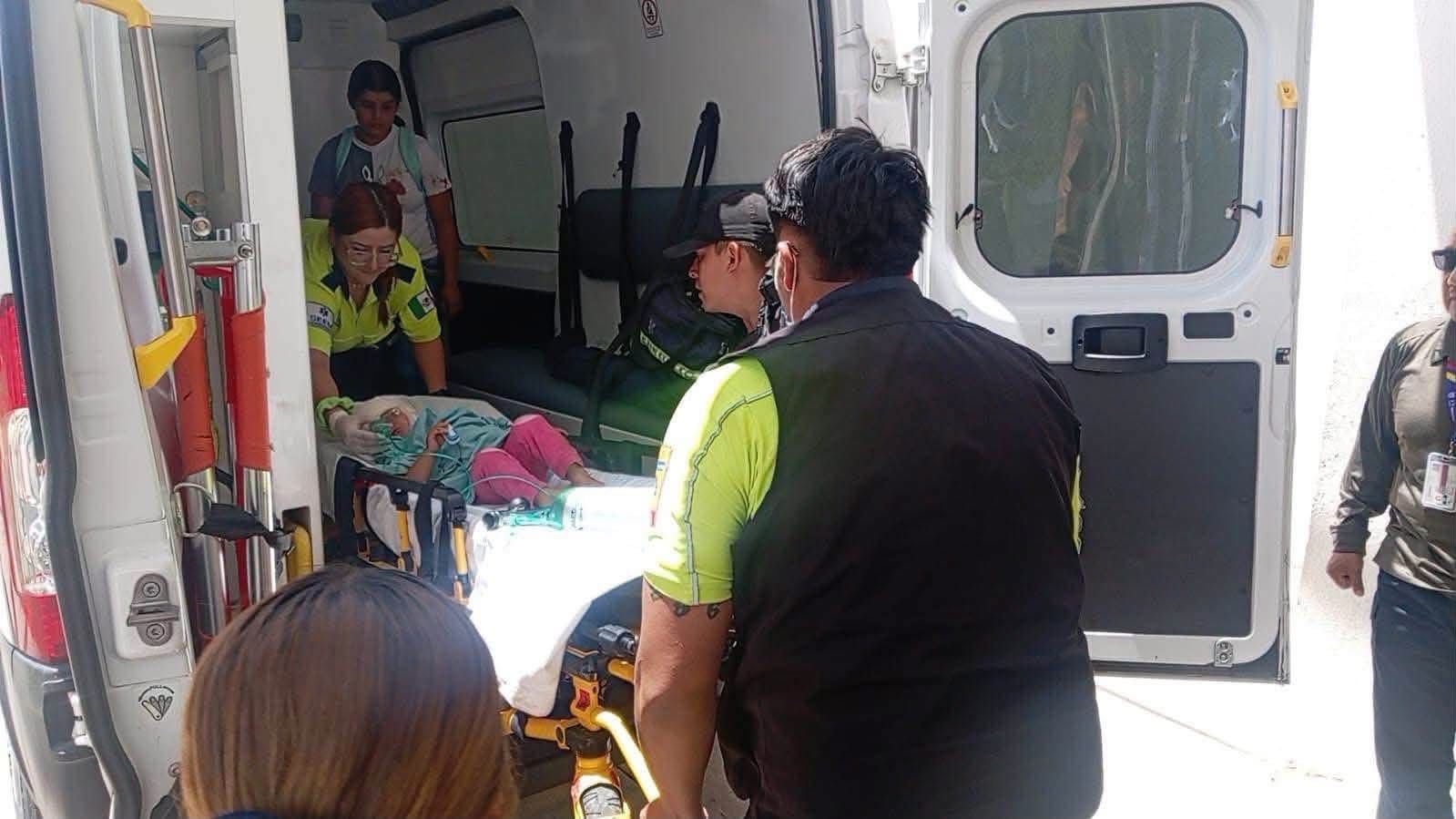 FOTOS: Así fue el traslado de la menor atacada por un perro en Villa Juárez