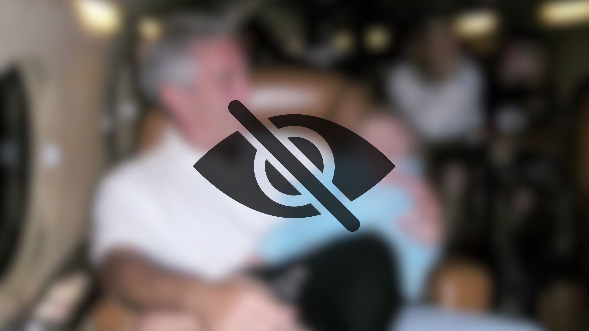 FOTOS: Circulan en redes sociales NUEVAS IMÁGENES de Epstein con mujeres y menores 
